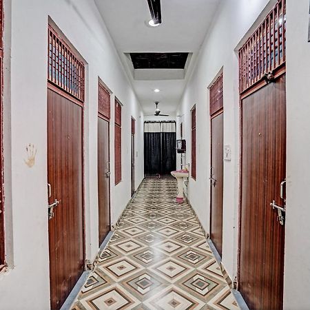 Oyo Double Ss Hotel Hāthras Extérieur photo